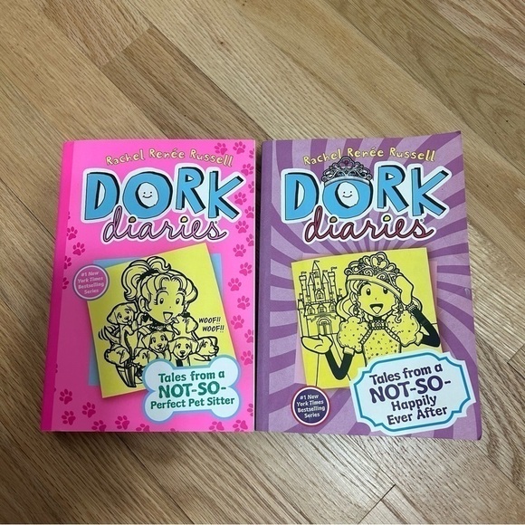 Dork Diaries #8 and 10 Rachel Renee Russell Kids Book Bundle - Picture 1 of 4
